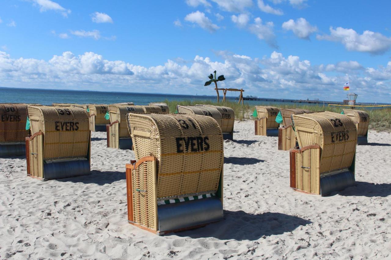 Ferienwohnungen Im Haus Strandburg Grömitz מראה חיצוני תמונה